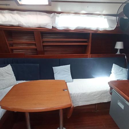 Best Barcelona Boat Experience Sant Adrià de Besòs Exterior foto